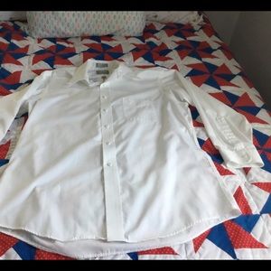 LONG SLEEVE BUTTON DOWN DRESS SHIRT